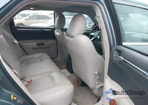 2005 Chrysler 300C from USA, damaged, VIN 2C3AA63H15H566228